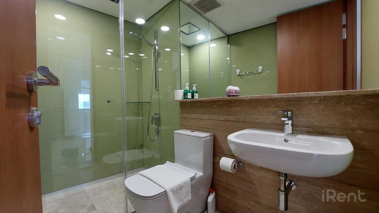 Sky Suites With Klcc Twin Tower View By Irent365 クアラルンプール エクステリア 写真