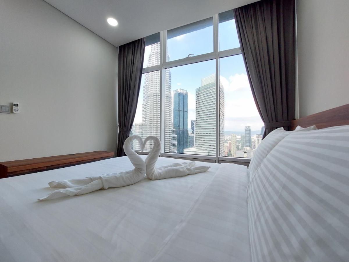 Sky Suites With Klcc Twin Tower View By Irent365 クアラルンプール エクステリア 写真